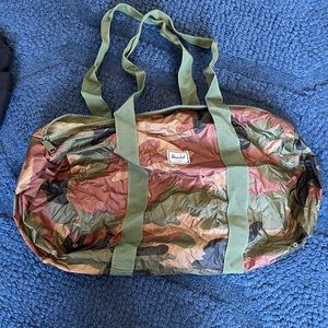 Hershel duffel bag camouflage packable